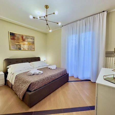 Salento Sweet Home - Obelisco Luxury Apartment Lecce Buitenkant foto